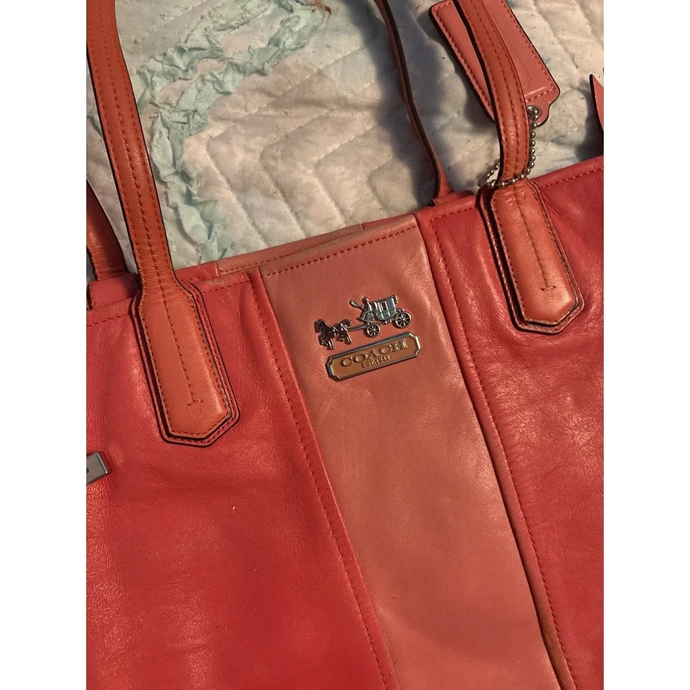 Coach 18962 Chelsea Leather Stripe‎ Charlie Coral Large Tote Bag Purse